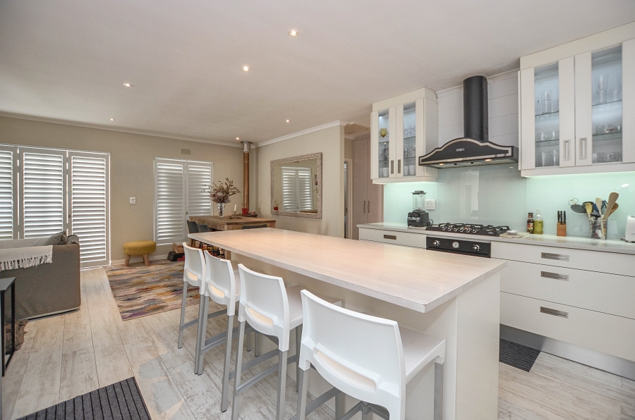 3 Bedroom Property for Sale in Sunningdale Western Cape